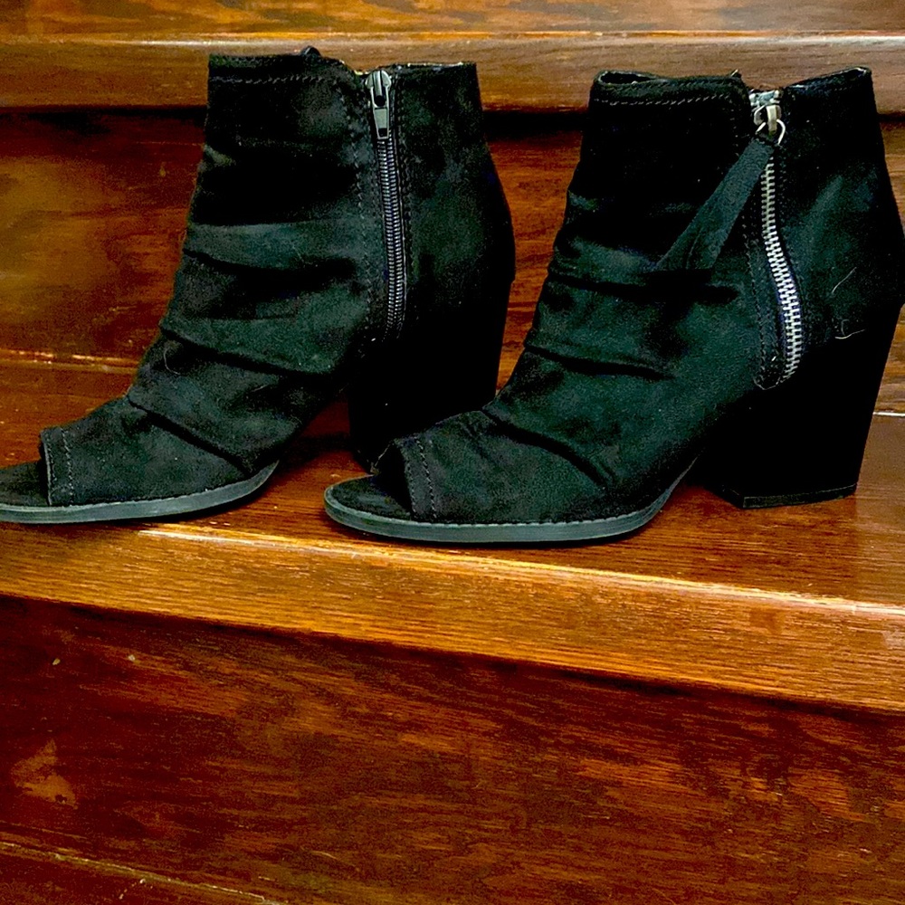 Black suede look open toed booties